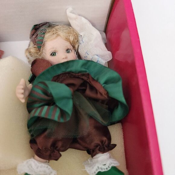 Marie Osmond Too Sweets Cherry Cordial Mint Truffle And Caramel Mini Dolls - Picture 9 of 9